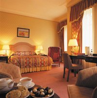 BOWER HOTEL -OLDHAM