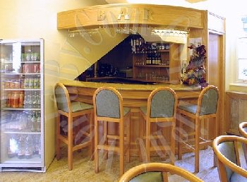 Nayland Hotel