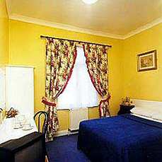 Crestfield Hotel